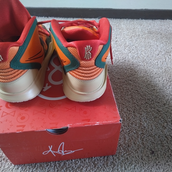 MEN NIKE SHOES - Picture 4 of 6